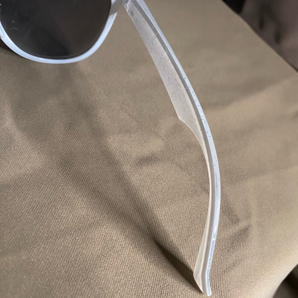 White Sunglasses - Picture 5 of 12